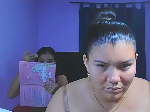 Helena-Paola online show from February 2026 05:05:02 AM