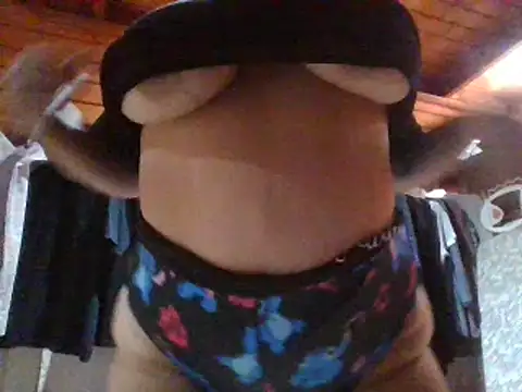 ladystichita online show from May 2026 05:05:02 PM