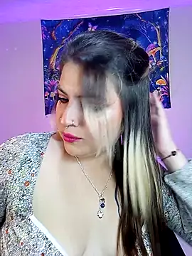 lunaa rayy420 online show from June 2026 12:43:01 AM