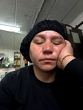 ketty Riley online show from February 2026 06:06:01 PM