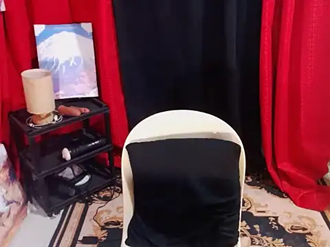 Snapshot of ExoticBigcockQueen chatting on June 2026 08:32:01 PM ExoticBigcockQueen online show from June 2026 08:32:01 PM