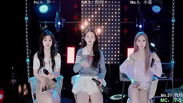 Snapshot of ZZ000S33 chatting on March 2026 10:39:02 AM ZZ000S33 online show from March 2026 10:39:02 AM