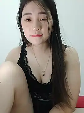 Snapshot of LoveLillyy69 chatting on May 2026 01:39:02 PM LoveLillyy69 online show from May 2026 01:39:02 PM