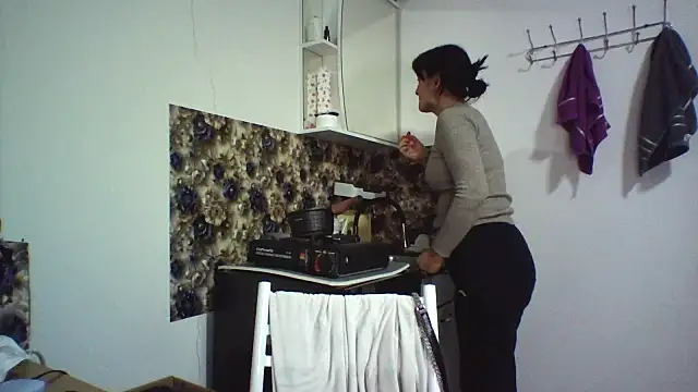 bella2322 online show from February 2026 01:32:01 PM