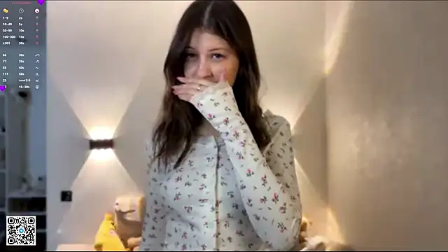 LouiseChavez online show from April 2026 08:19:01 AM