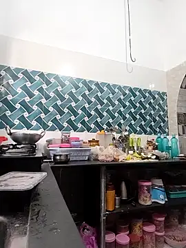 Hot-Tinaa online show from March 2026 06:50:01 AM