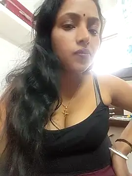 Hot-Tinaa online show from February 2026 06:24:02 AM