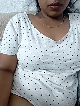 Hot-Tinaa online show from April 2026 01:45:01 AM
