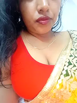 Hot-Tinaa online show from April 2026 10:27:02 PM
