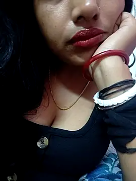 Hot-Tinaa online show from March 2026 11:58:02 PM