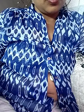 Hot-Tinaa online show from March 2026 12:38:01 AM