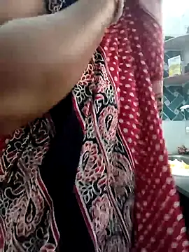 Hot-Tinaa online show from April 2026 03:42:02 AM