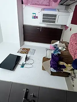 Hot-Tinaa online show from April 2026 12:56:02 AM