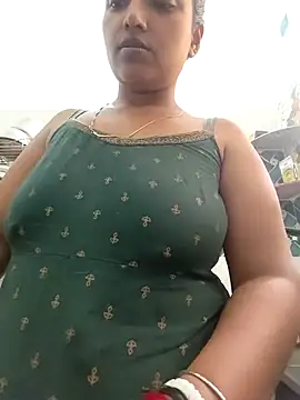 Hot-Tinaa online show from March 2026 04:16:01 AM