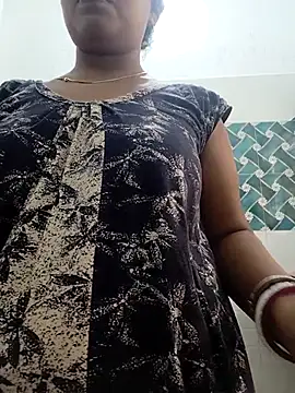 Hot-Tinaa online show from April 2026 03:53:02 AM