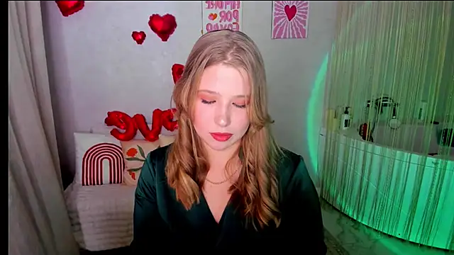 SweetDaylight online show from February 2026 06:41:01 PM