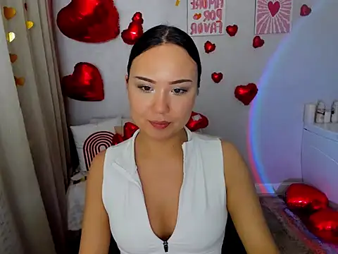 GlowMe online show from February 2026 07:28:01 AM