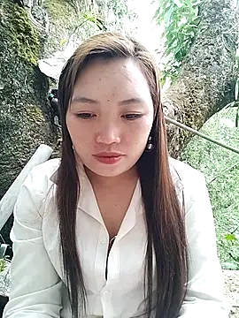 Snapshot of lia-coy chatting on April 2026 02:51:02 AM lia-coy online show from April 2026 02:51:02 AM