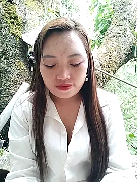 Snapshot of lia-coy chatting on April 2026 02:36:02 AM lia-coy online show from April 2026 02:36:02 AM