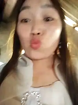 lia-coy online show from March 2026 04:45:02 AM