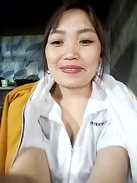 Snapshot of lia-coy chatting on April 2026 01:08:01 AM lia-coy online show from April 2026 01:08:01 AM