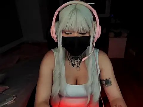 Lucyiy  online show from June 2026 03:28:02 AM
