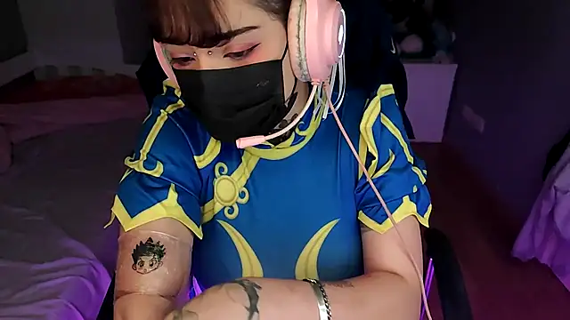 Lucyiy  online show from July 2026 04:19:01 AM