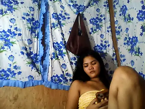 Snapshot of PinaySkinnyJust18 chatting on June 2026 10:21:01 AM PinaySkinnyJust18 online show from June 2026 10:21:01 AM