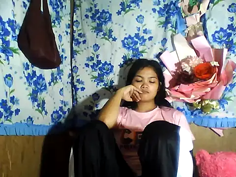 PinaySkinnyJust18 online show from May 2026 09:57:01 PM