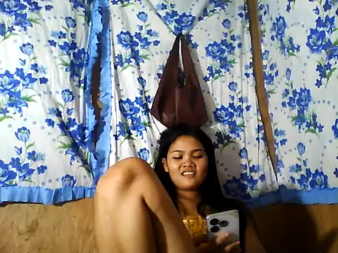 Snapshot of PinaySkinnyJust18 chatting on June 2026 12:22:01 PM PinaySkinnyJust18 online show from June 2026 12:22:01 PM