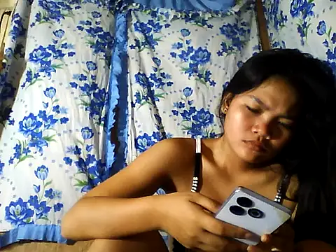 Snapshot of PinaySkinnyJust18 chatting on July 2026 09:59:01 PM PinaySkinnyJust18 online show from July 2026 09:59:01 PM