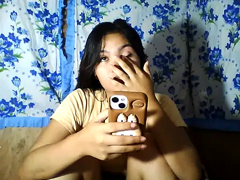 PinaySkinnyJust18 online show from April 2026 06:41:02 AM