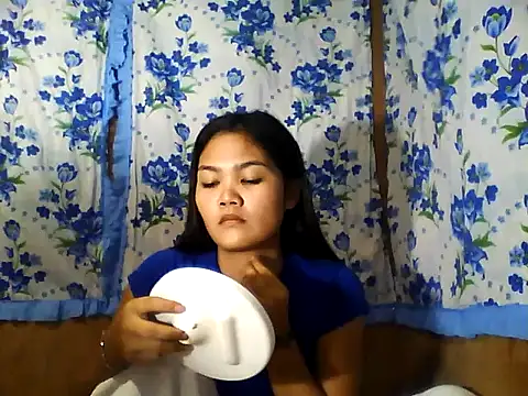 PinaySkinnyJust18 online show from April 2026 10:01:02 PM