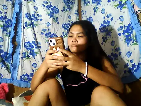 Snapshot of PinaySkinnyJust18 chatting on June 2026 10:20:01 PM PinaySkinnyJust18 online show from June 2026 10:20:01 PM
