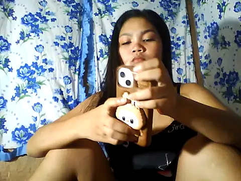 Snapshot of PinaySkinnyJust18 chatting on July 2026 09:32:01 PM PinaySkinnyJust18 online show from July 2026 09:32:01 PM