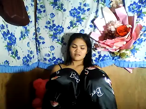 PinaySkinnyJust18 online show from May 2026 07:13:01 PM