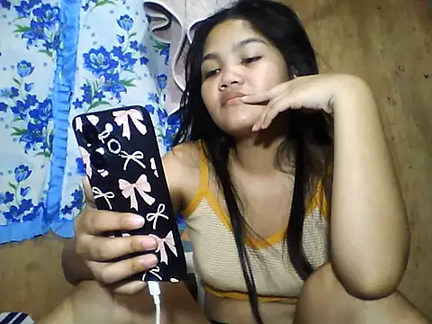 Snapshot of PinaySkinnyJust18 chatting on July 2026 10:50:01 PM PinaySkinnyJust18 online show from July 2026 10:50:01 PM