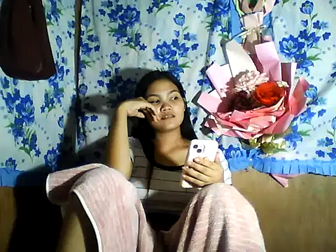 PinaySkinnyJust18 online show from May 2026 12:47:01 PM