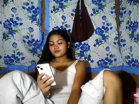 PinaySkinnyJust18 online show from May 2026 03:13:01 AM
