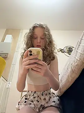 outside rosy online show from March 2026 05:22:02 PM