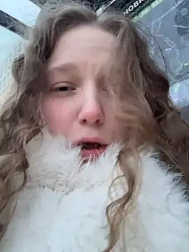 outside rosy online show from April 2026 05:50:01 PM