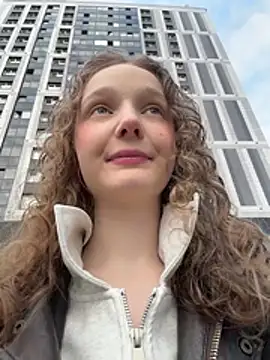 outside rosy online show from April 2026 04:21:01 PM