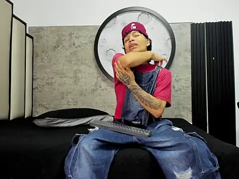 Dogan Renzo0 online show from February 2026 09:26:01 PM