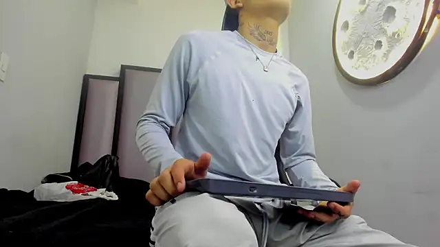 Dogan Renzo0 online show from February 2026 11:43:01 AM