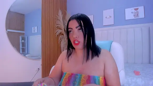 helen jonesx online show from February 2026 12:05:02 PM