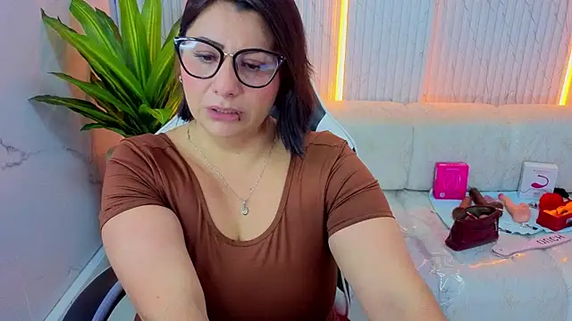 angele roux tp online show from April 2026 01:15:01 PM