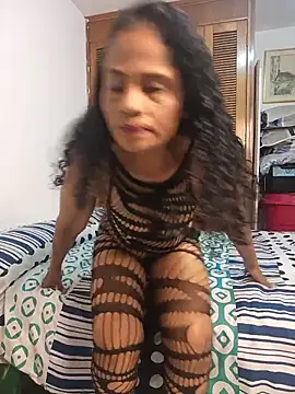 auroracandelax online show from February 2026 07:38:02 PM