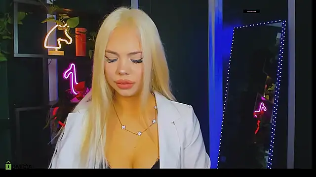 Snapshot of alexa_bonni chatting on May 2026 07:00:01 PM alexa bonni online show from May 2026 07:00:01 PM