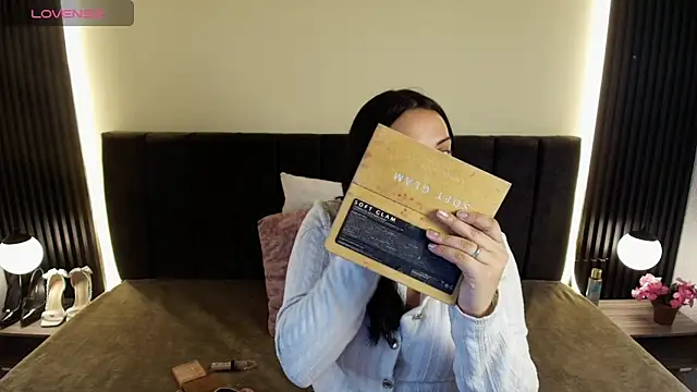 Snapshot of IvonneRoss_ chatting on March 2026 11:58:01 AM IvonneRoss online show from March 2026 11:58:01 AM