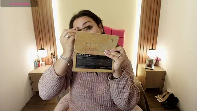 Snapshot of IvonneRoss_ chatting on April 2026 11:58:01 AM IvonneRoss online show from April 2026 11:58:01 AM